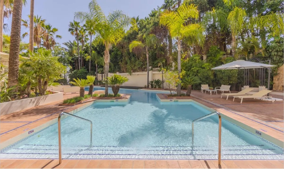 f9ca18c7-be98-43b3-9a04-3d67ce7c7f00