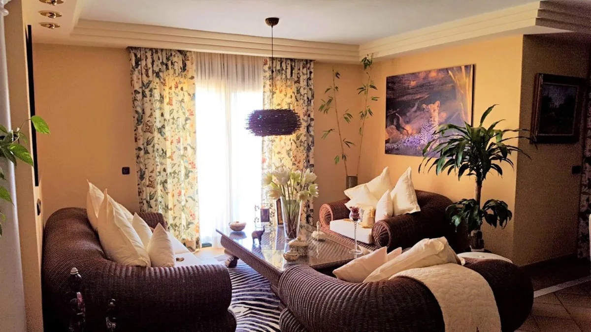 fe491072-3bef-4b52-a0ce-a503d8935e5d