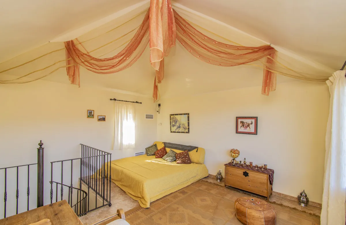 305a1931-539f-48dd-9fa7-04526d1f5c62