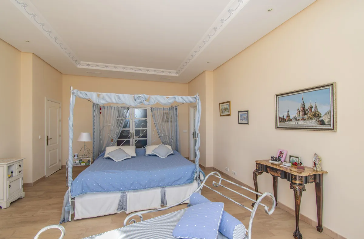 5194c0ee-b6fd-4d3d-92a4-5772129a1b61