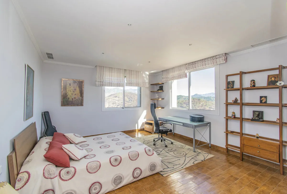 a51e7383-199a-4f3b-9baf-c998aad75ee2