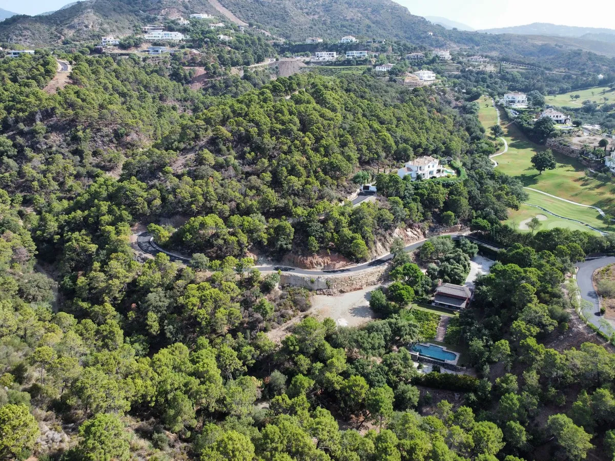 ebe8e172-d7a3-4c3b-be46-fbdb42ad606b