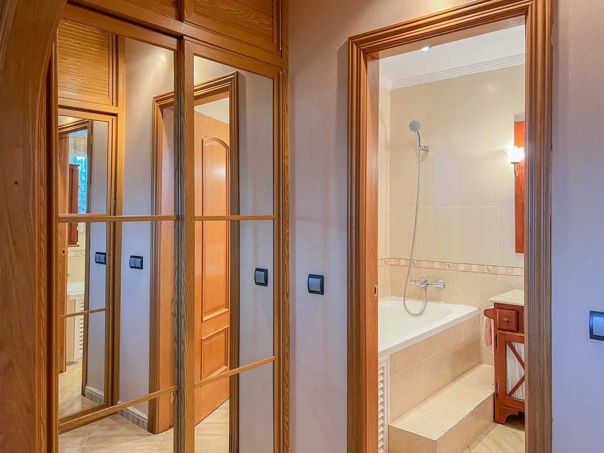 4bccb309-1986-45e1-8784-3b58cab12894