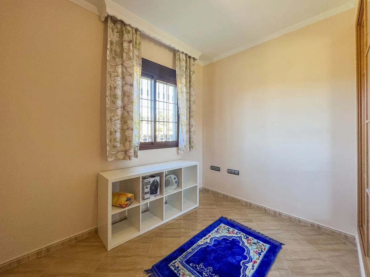 4cae6a3e-169e-4329-9bd4-c7b40b5f6d2b