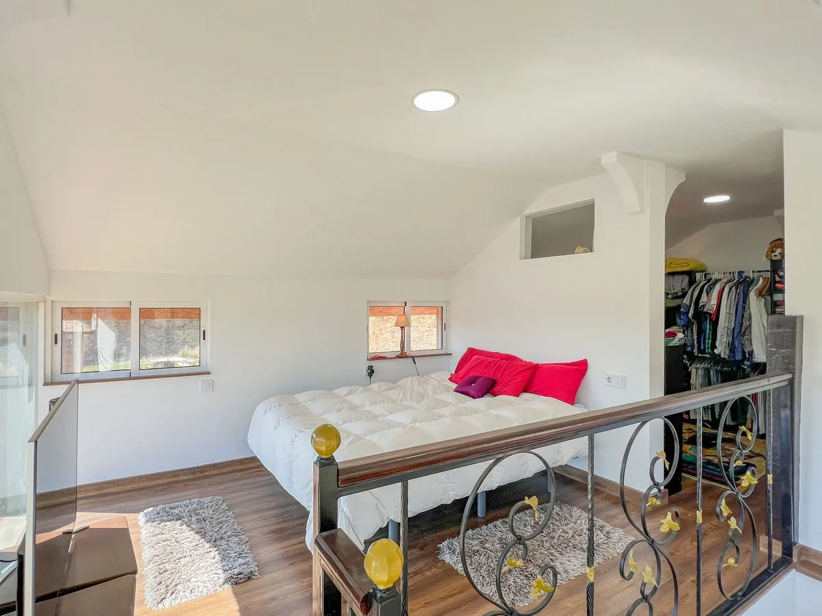 6adba7fd-f275-4a53-8212-40b7b8a92868