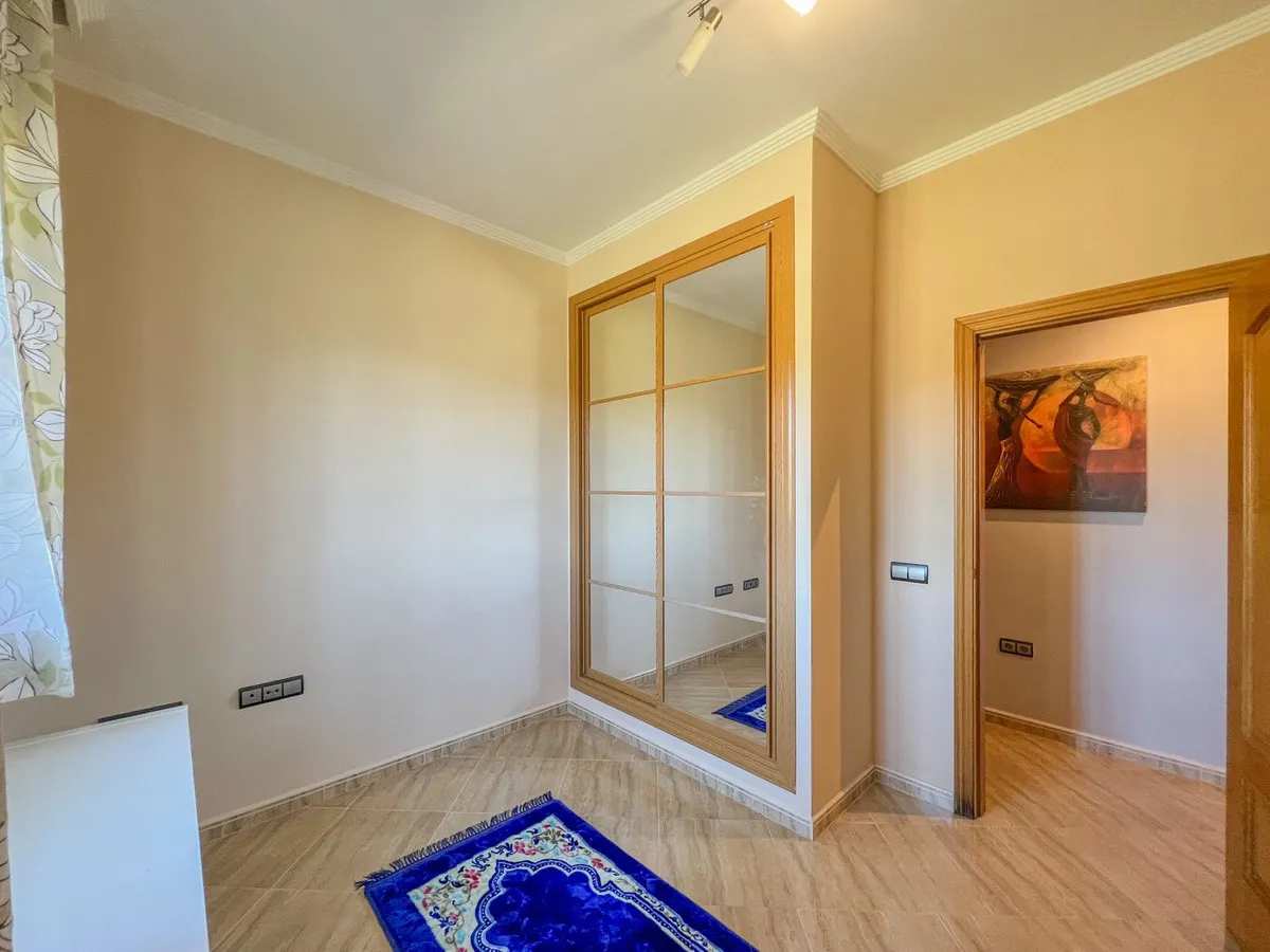 987ec5d0-2e30-4bf6-8537-d01056ca9f4e