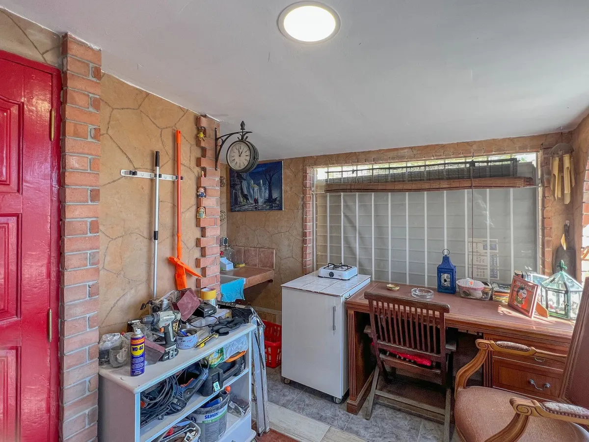 b0c38183-2a0d-46fb-8ee4-41e8aa7e5be2