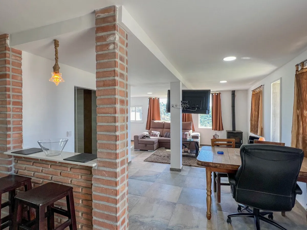 b512a836-f40b-4754-947c-3c8ee78d8e76