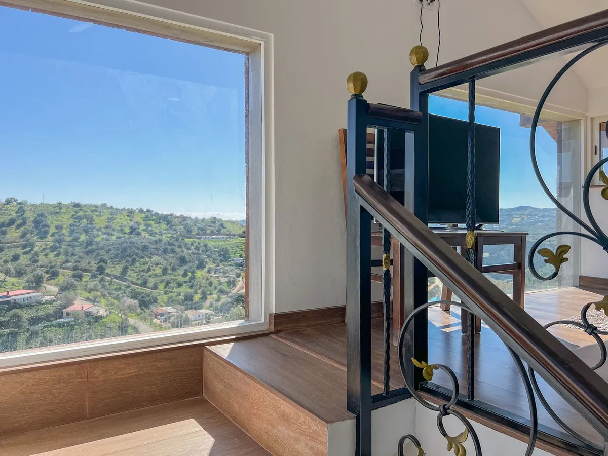 d145708f-23df-4c39-9136-531e1b1e6432