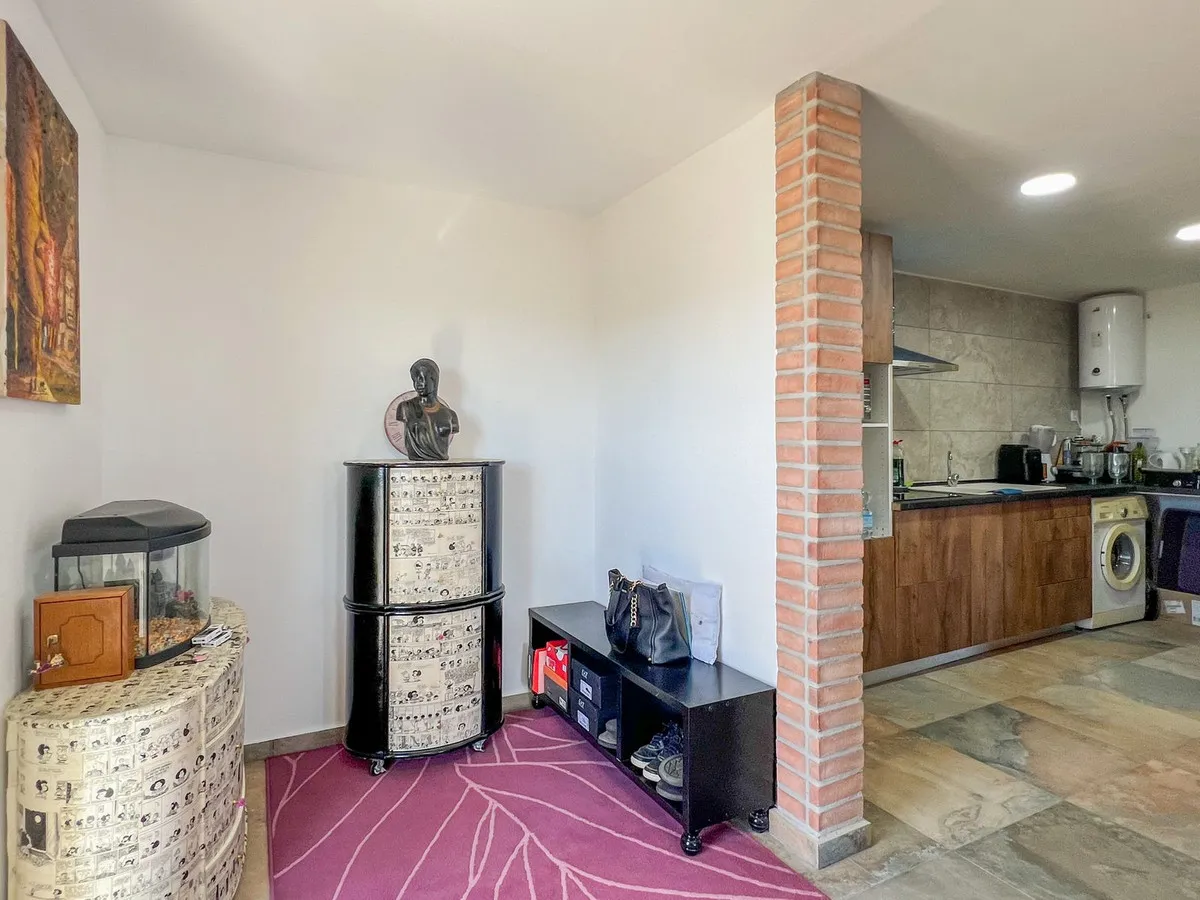 ea7b5ac9-8d0f-49fa-b095-d8207ff4d96d