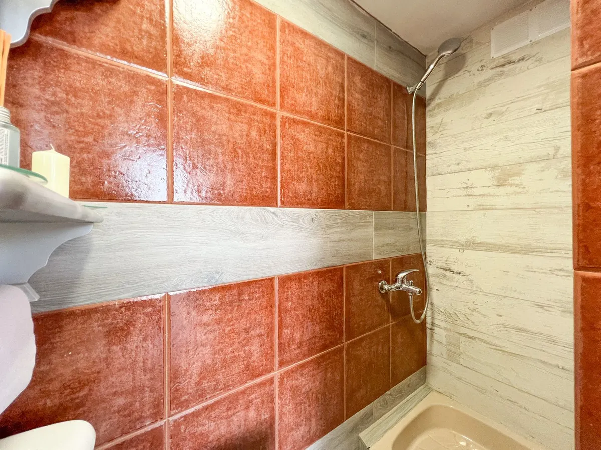 f1f8e998-d055-48f6-a2e0-dc981235b971