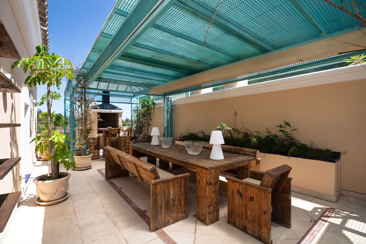 b1ace516-ac13-4bfc-9d25-d695631803d3