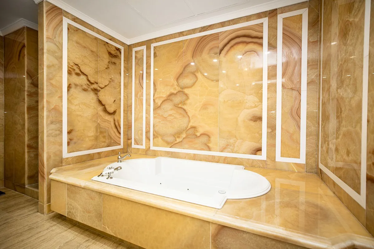 cdabc8a0-ff4d-4b31-a219-4a9664f684d5