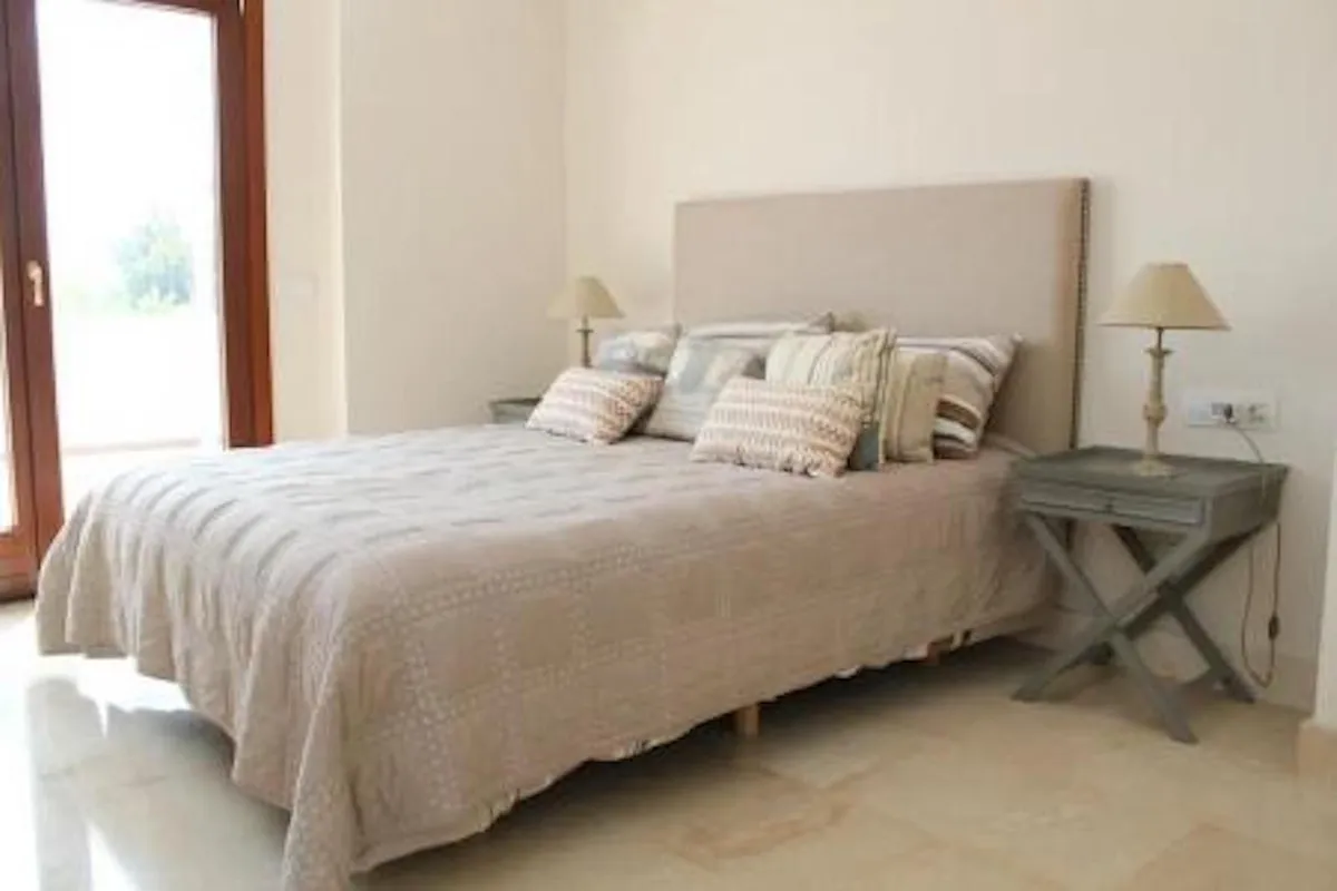 7a030635-edff-44d0-9c9f-a7e5ea51d161