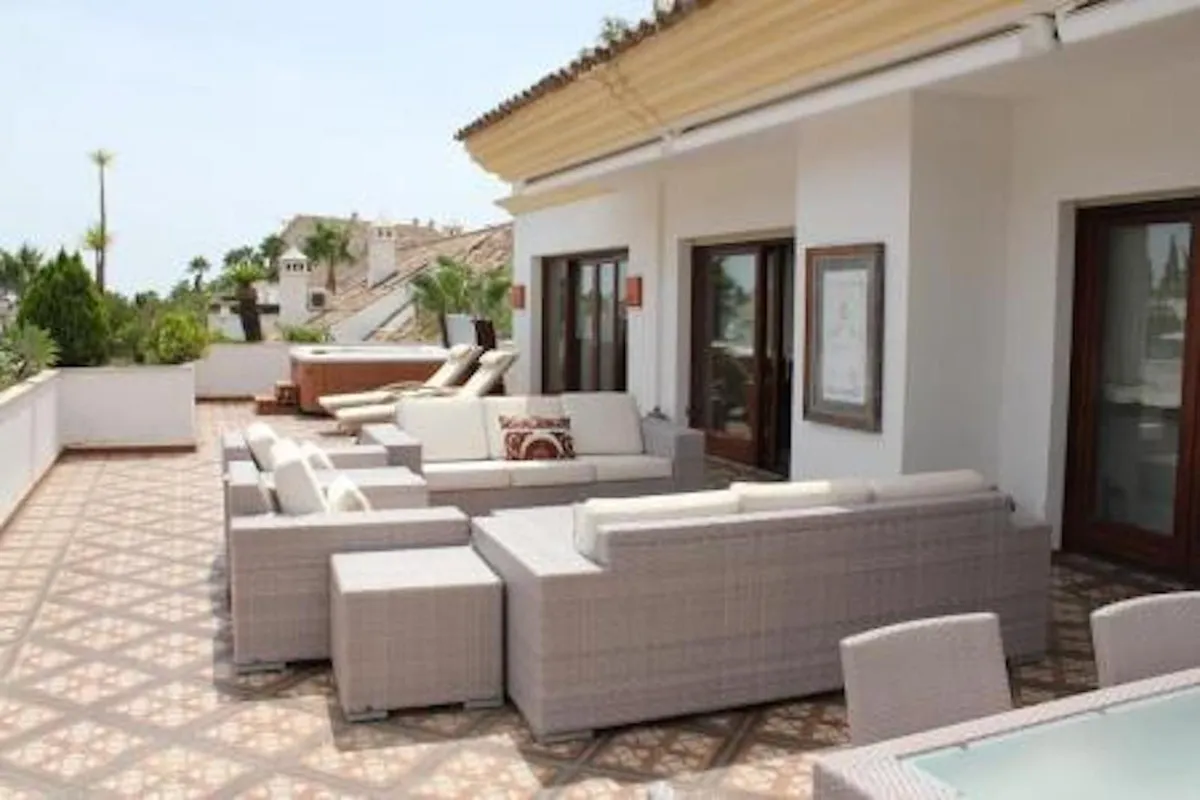 bfbad945-b2da-404f-8932-47622f8774d8