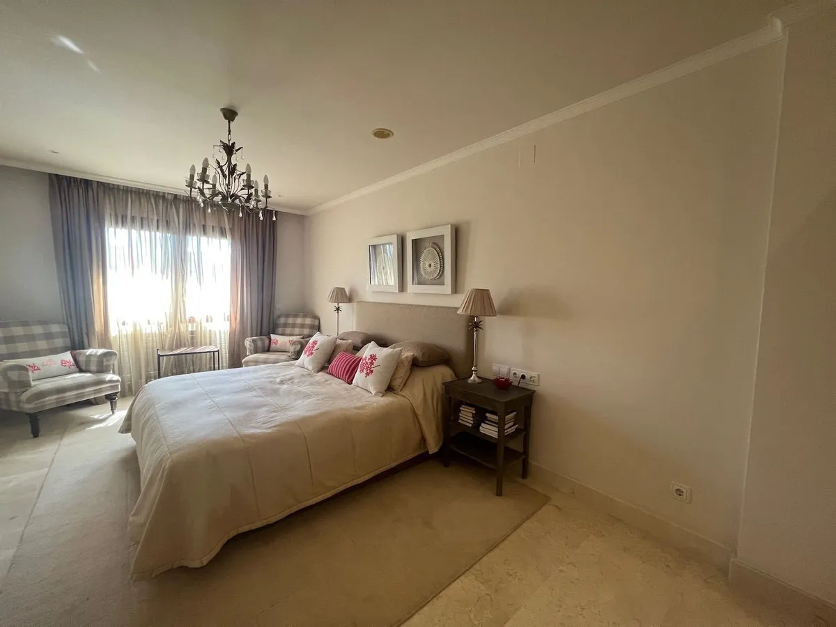 cfc75453-3ffc-4a2e-97e5-15d1fd6f6d6e