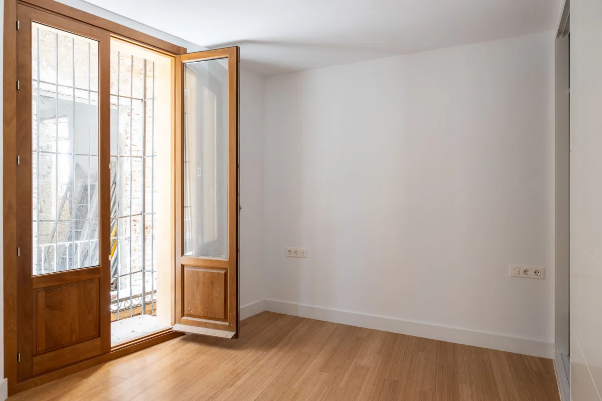 b2b5ded0-7823-4208-b240-70eb7bd68044