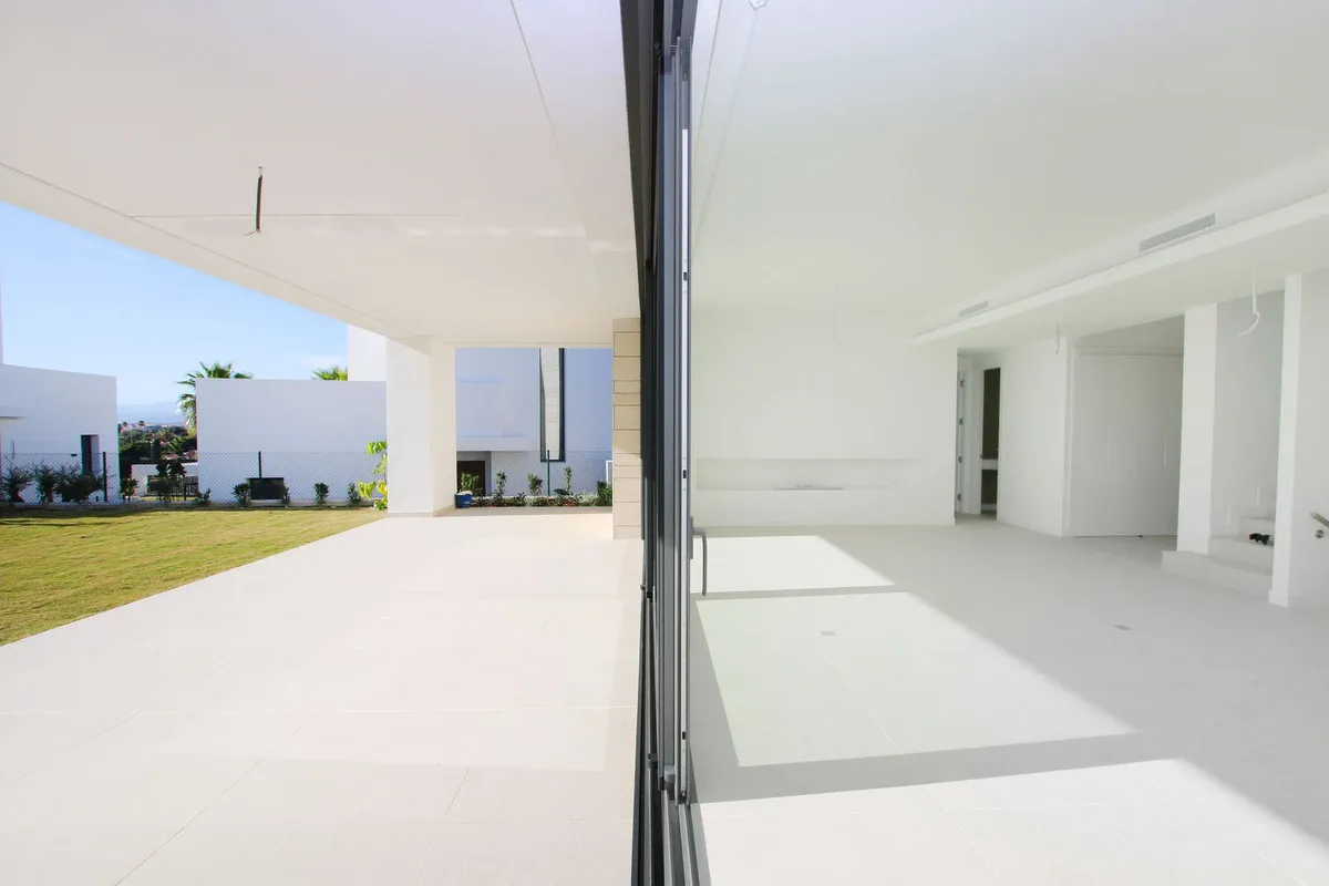 3c231b80-b4ce-4b87-8f03-fee2eee5eda6