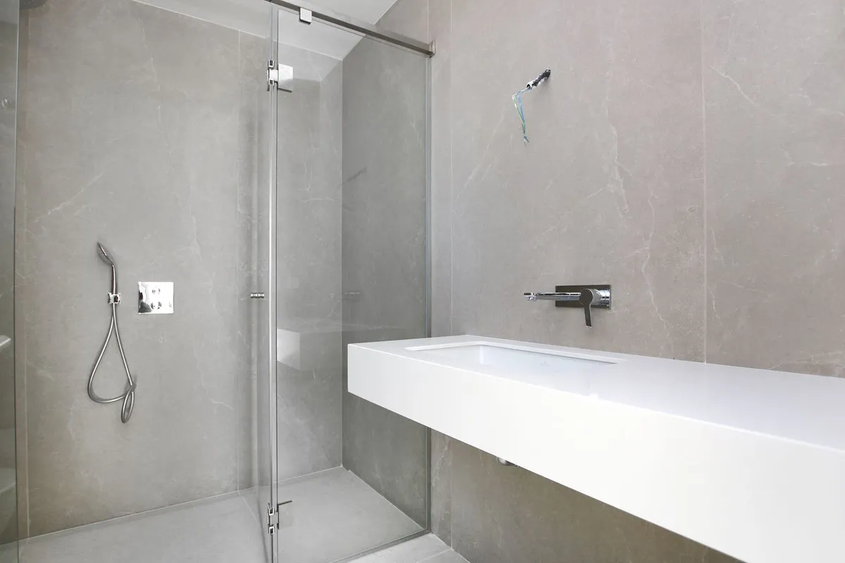 64467302-98b2-450e-bb55-2f8235561097