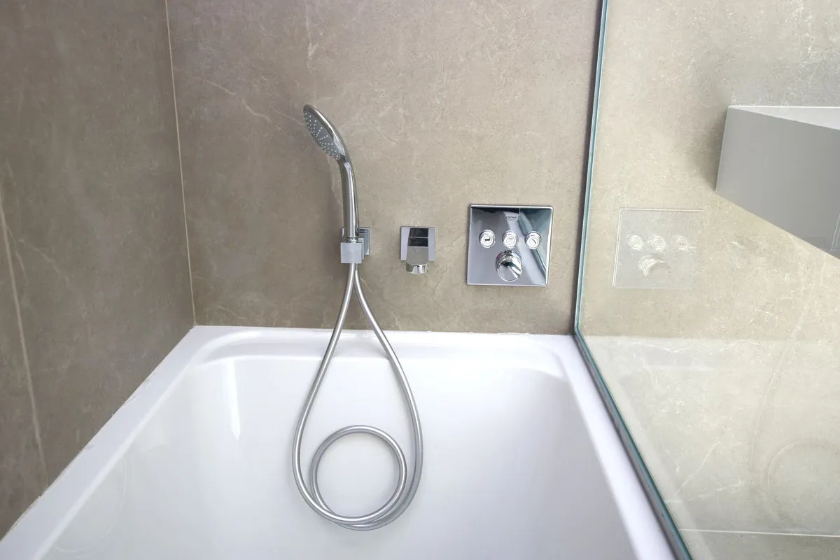 8db44f3a-fe70-4be4-872e-db80608a137c