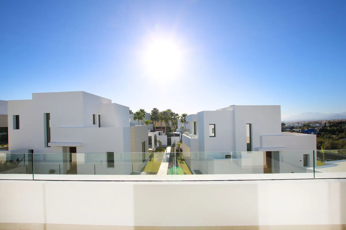 c576b839-a056-44a6-b316-3f632a2965ef