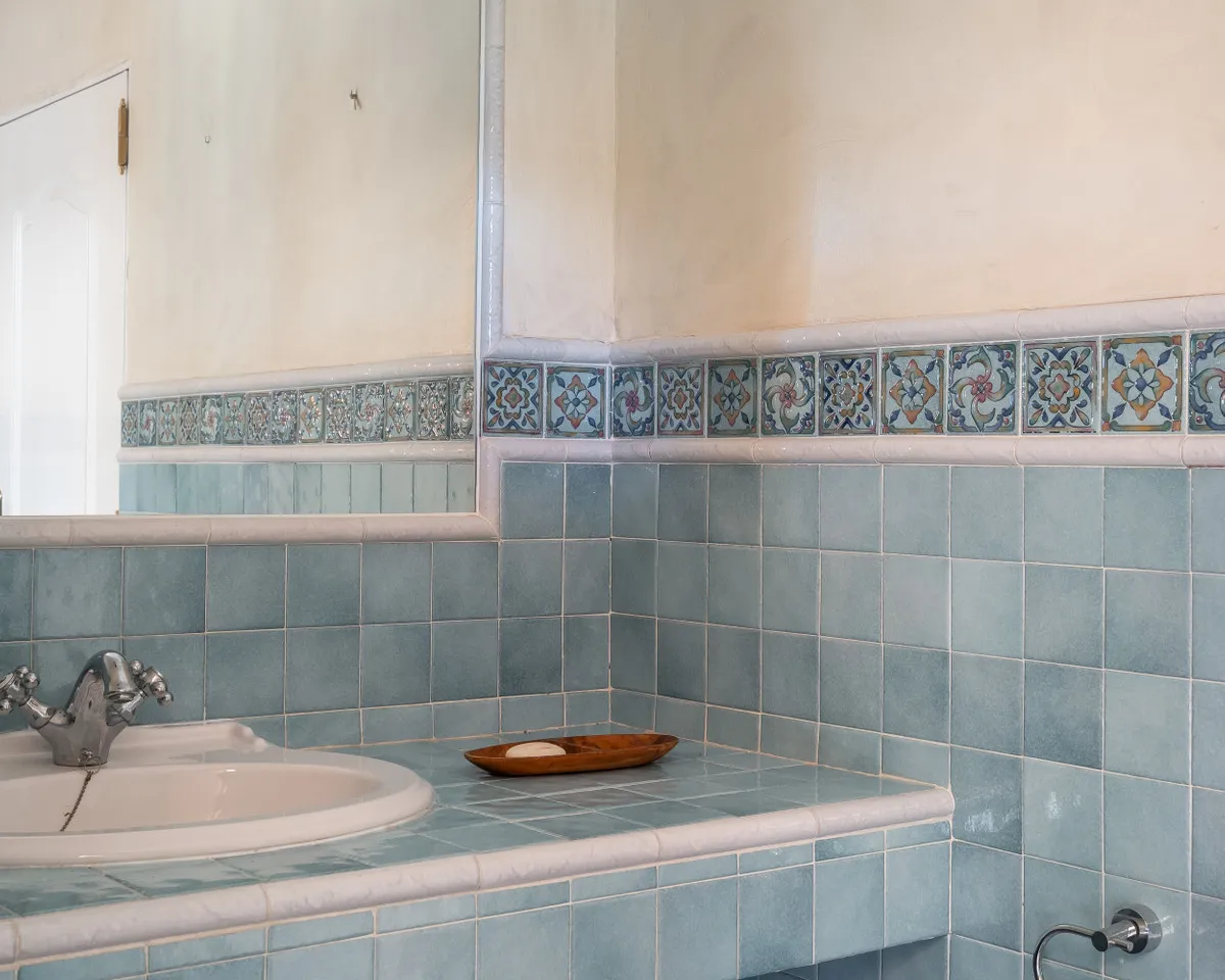 42c6e3b3-0157-4efb-ad4a-52b702fa4e26