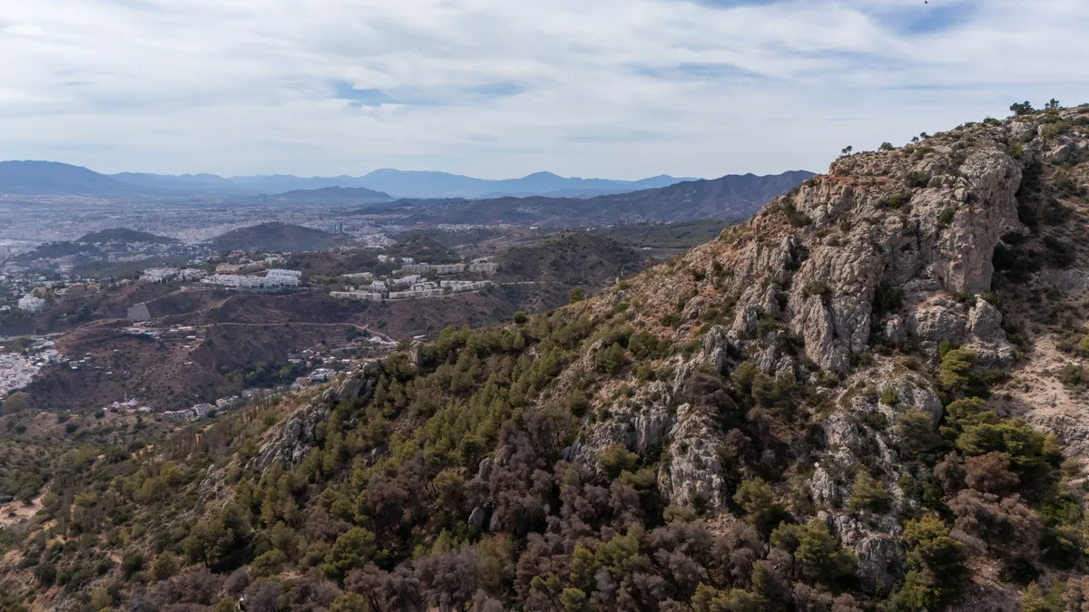 857a0229-5c89-4617-a7ee-170233f24901