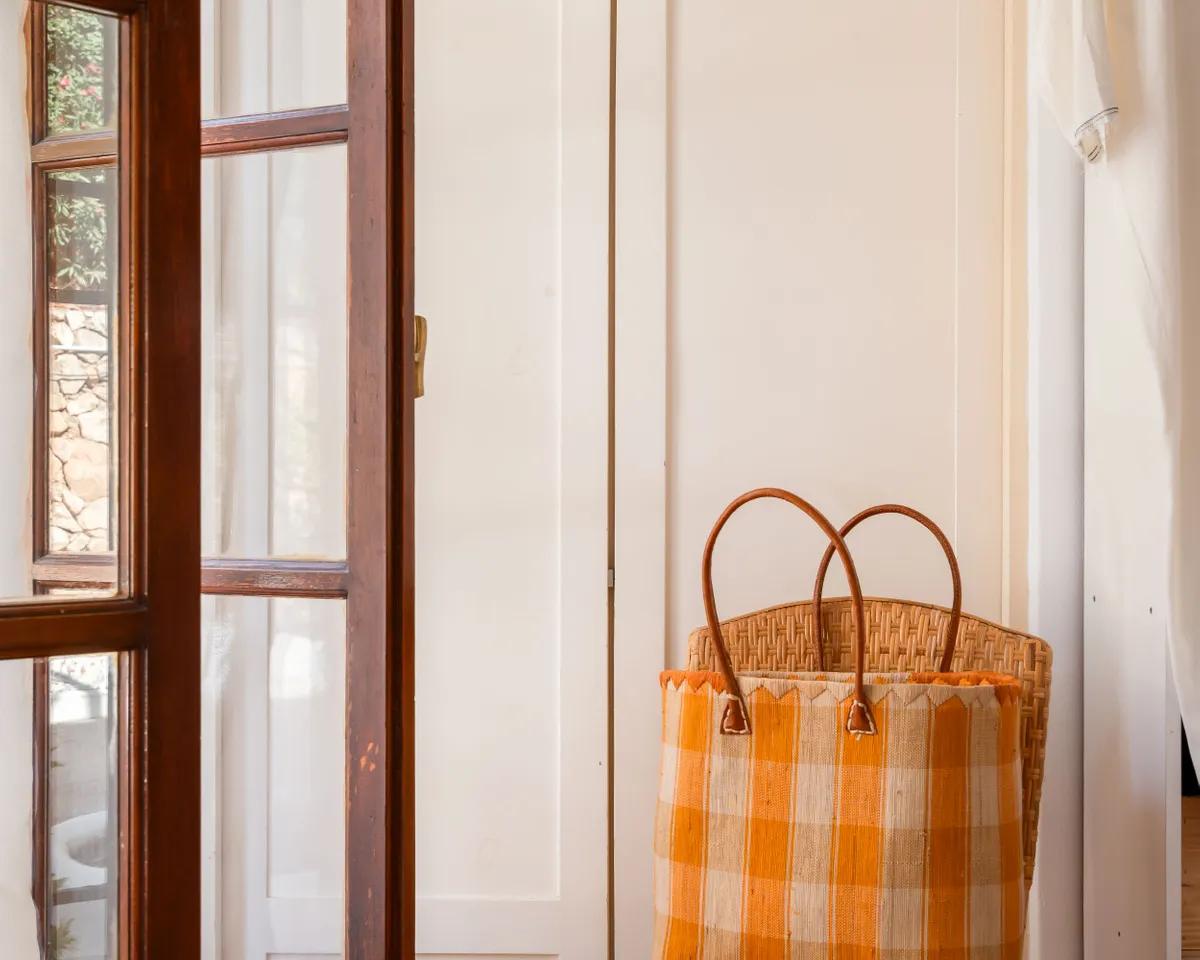 b3c6590e-6235-438d-9b0e-ad64626d4c32