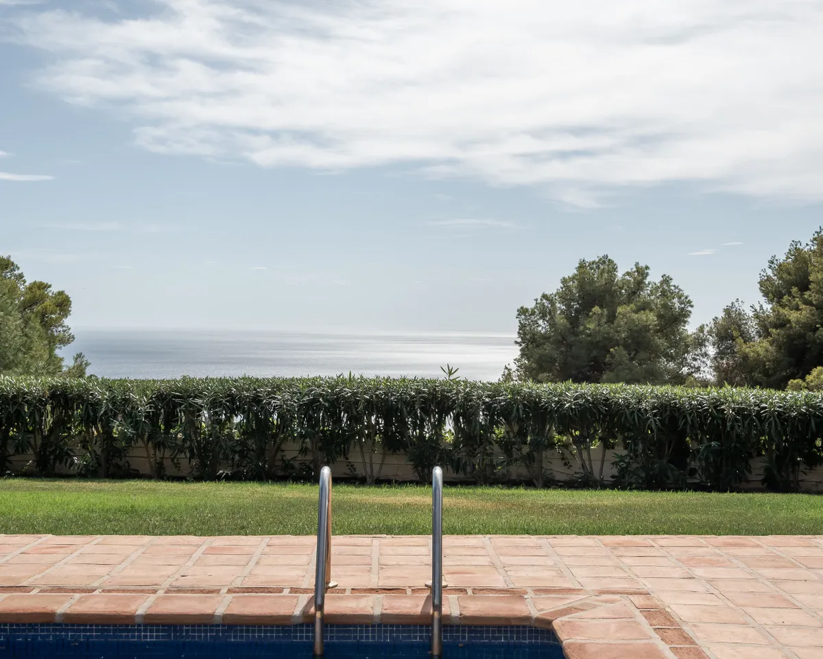 c1315134-34e2-4d60-b744-4d8aace0099b