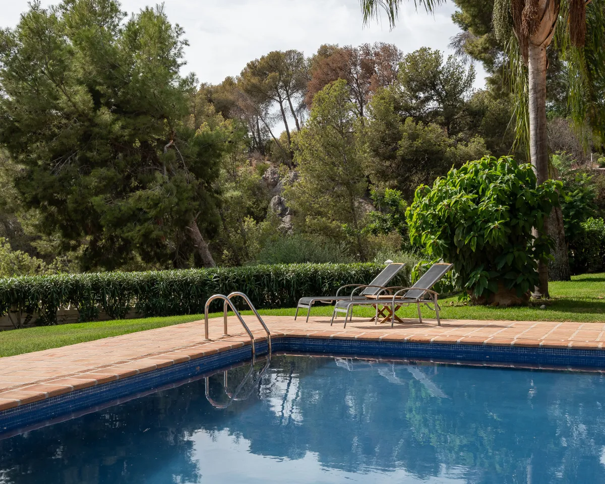 dfd980fe-b591-482b-93dc-4158c5fa8a95