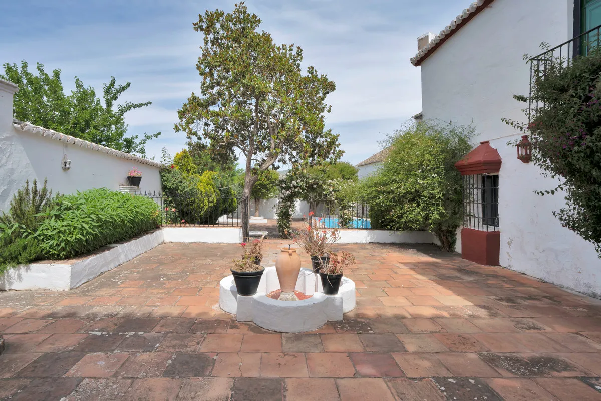 0da6e42d-d307-4a41-93ed-5077ad173589