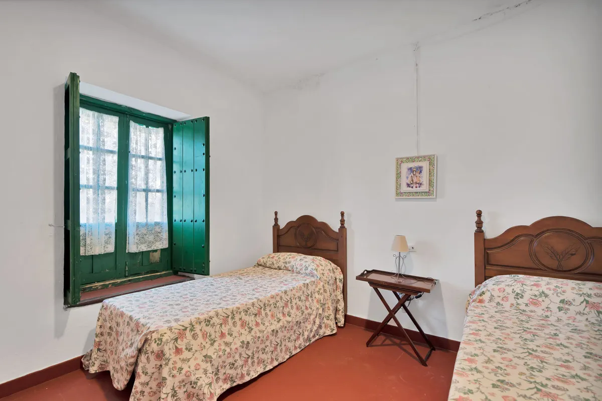 56dd69fa-ec6c-4e4e-a6d2-5e2ef43134e3