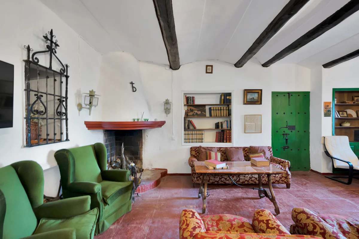 65054695-f7e9-42a1-b2da-f349883a3a4a