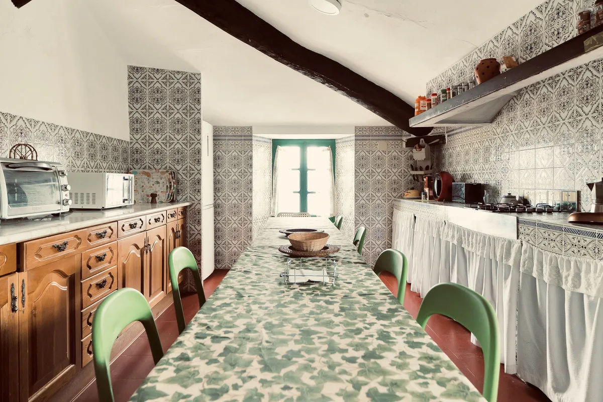 9a18b7c6-2853-44bd-bd07-b08460f4e240