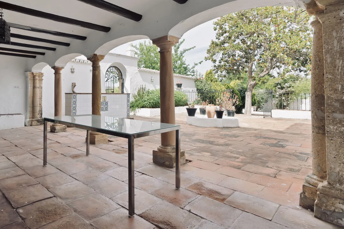 e6f6773d-0446-458d-9c31-9f72b3b51279