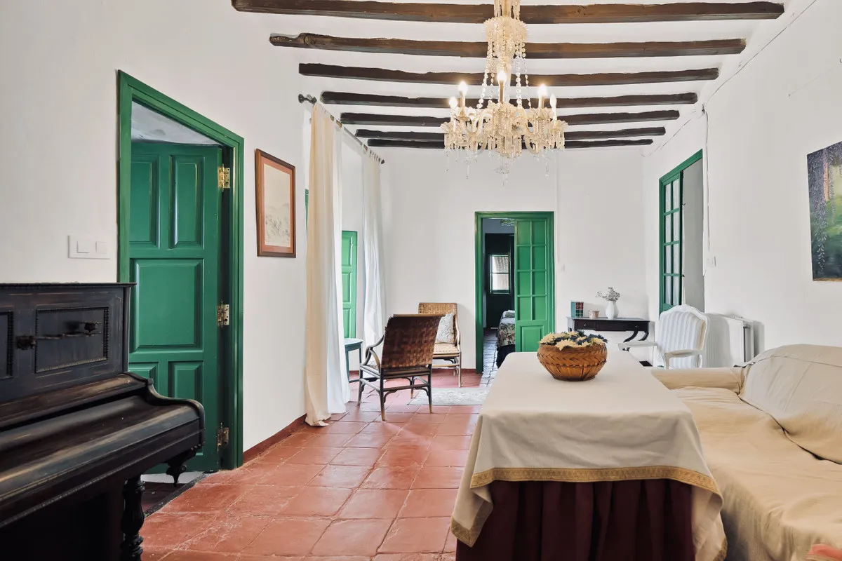 ea41c3a8-c823-4f0b-9a77-ac7eb3442f01