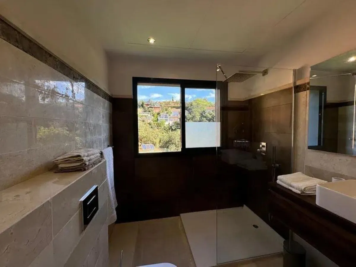 31fe57ba-672c-4993-8afa-8916785d24f2