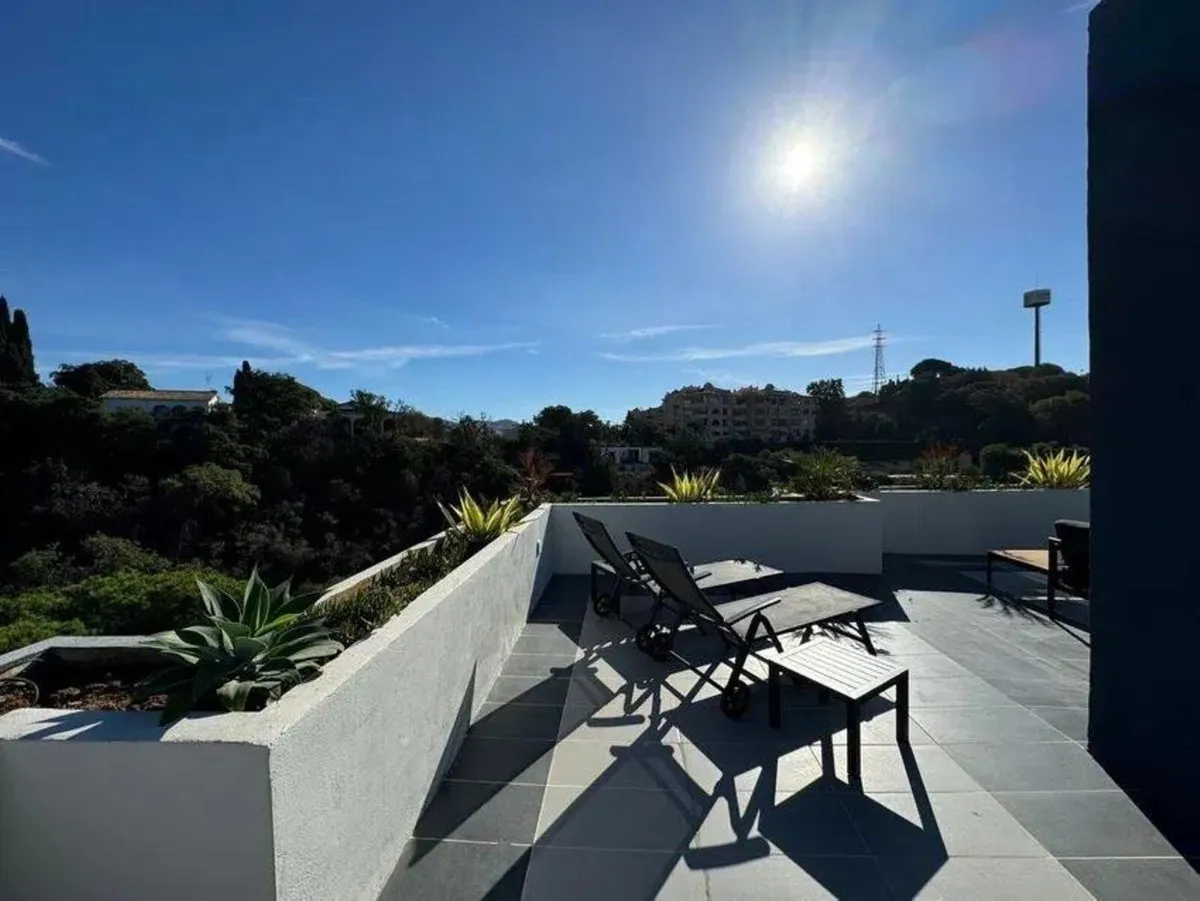 ba40a0d0-a516-48e8-b956-f8248e2fb8a8