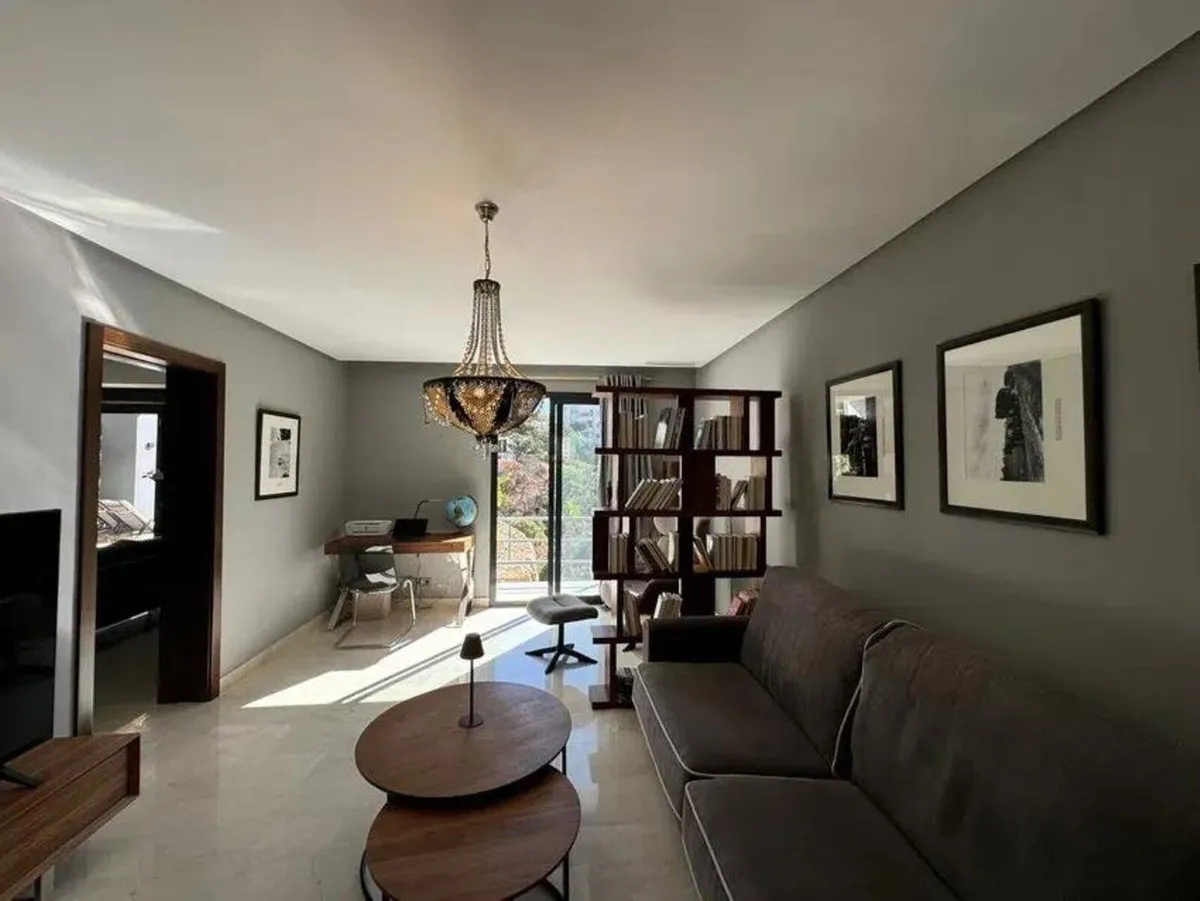 e85e7fe2-ec90-42af-bcc2-5a984b0f1666