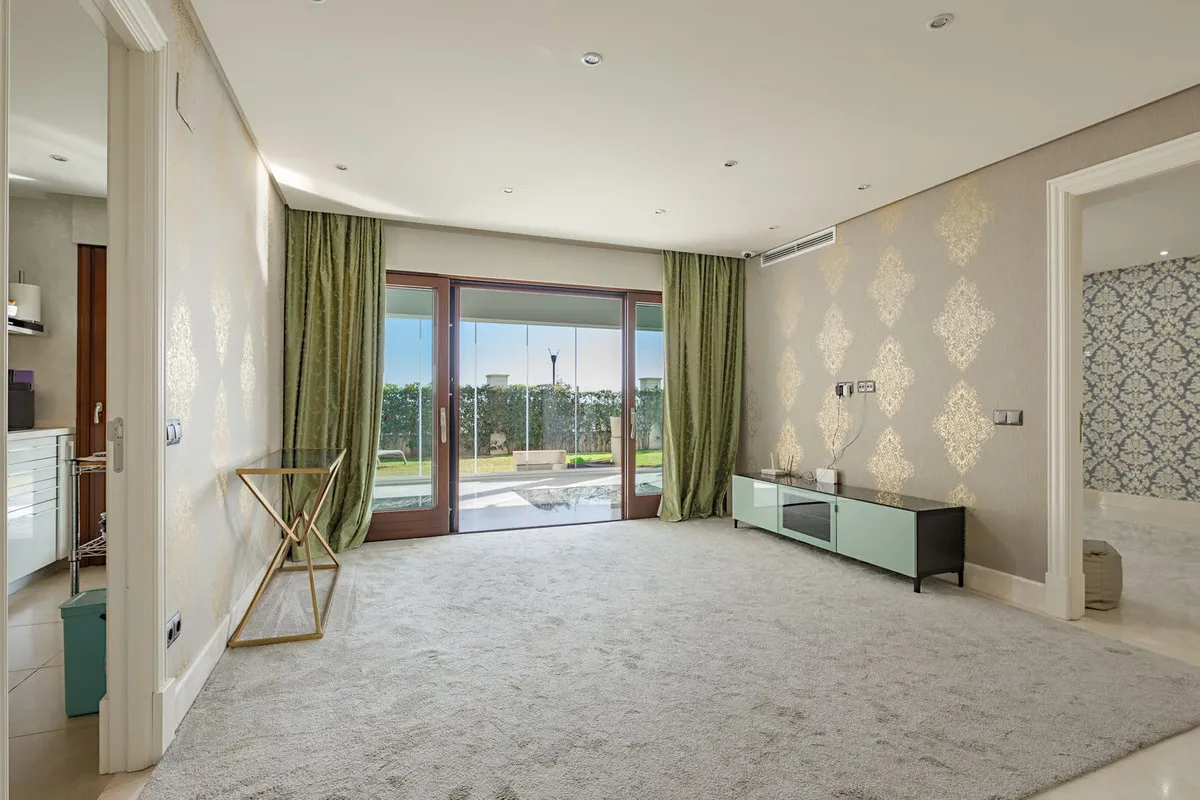 3860b816-218e-435e-a6c5-c5b5e2452534