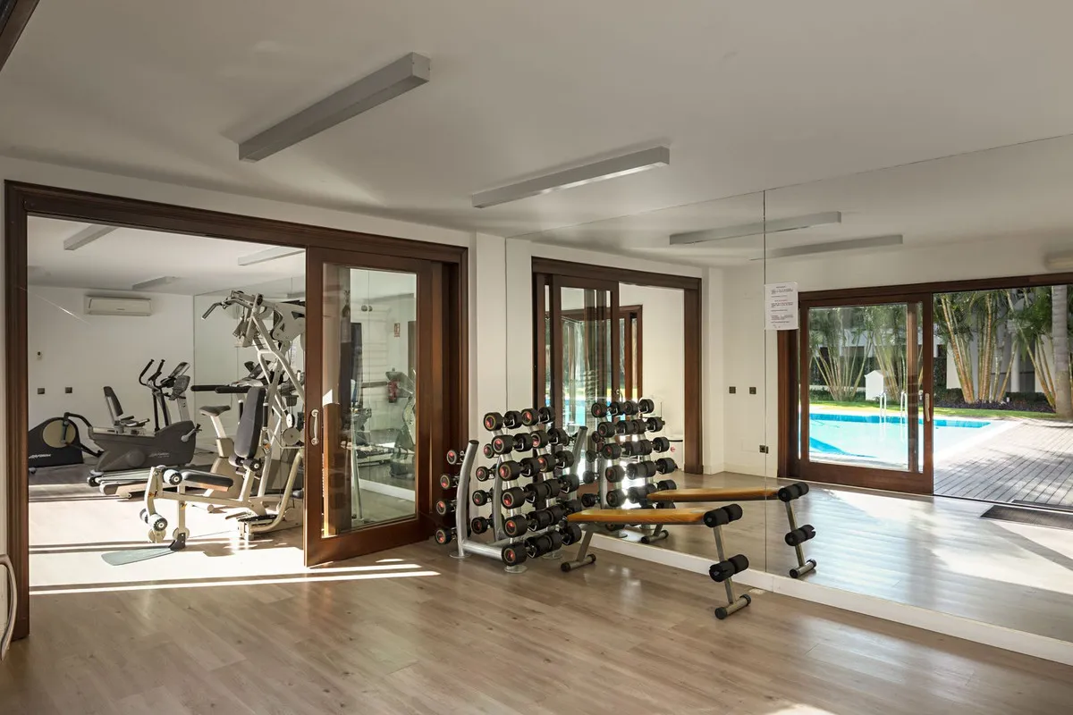 55b69e77-df5c-45a5-a37f-e5e487bed43f