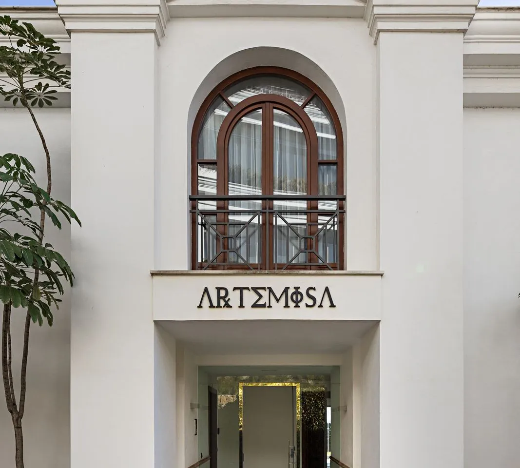 69b4f814-1ef9-4667-b8e7-a2149637aeb0