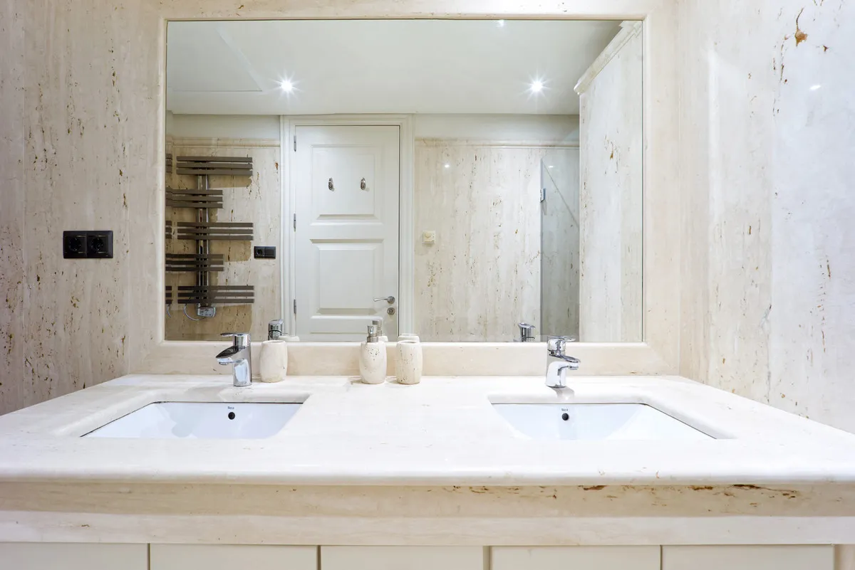 1c463b69-2327-46d7-870b-0772fb06dce5