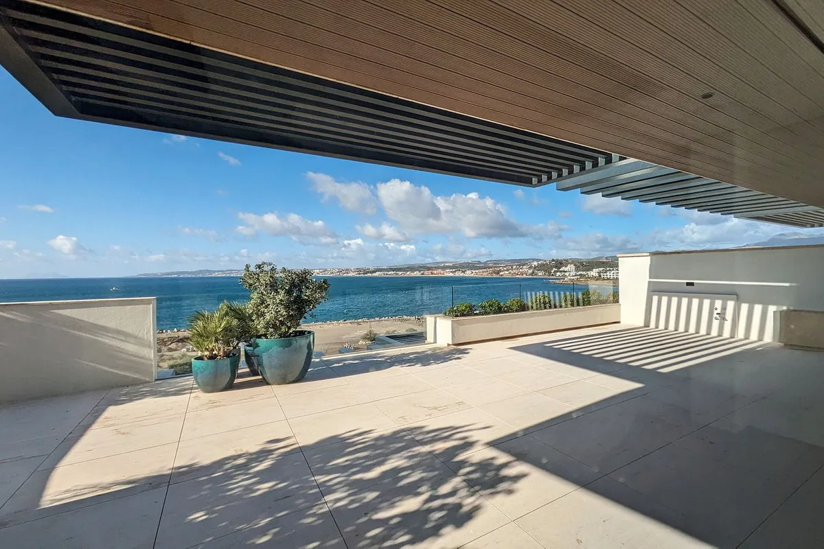 1a5c1f3e-38cd-4635-8a65-d81f78c17653