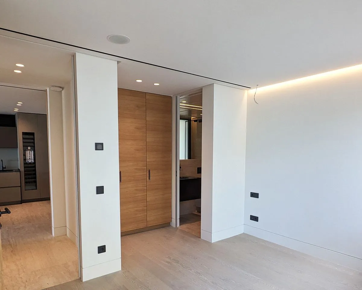 9454ab52-c10a-4802-8a82-9d311bfe0419