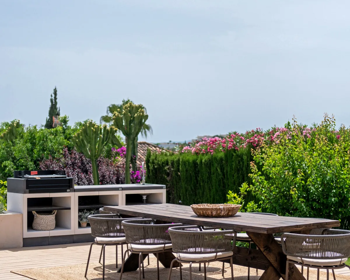 22b61535-3c00-4948-a889-4fd1f69b2bf6