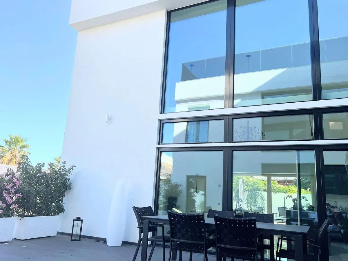 f4aeb089-6e49-4106-948d-61ed3377e6b6