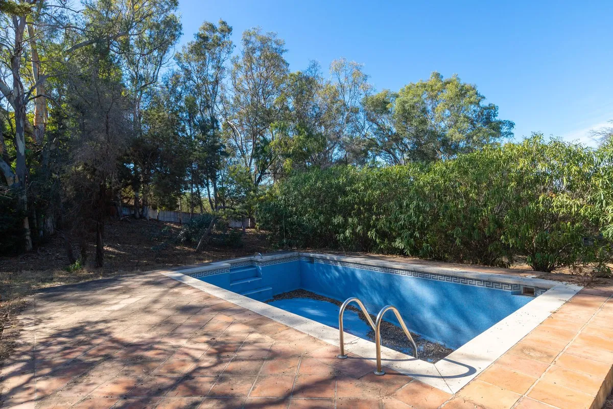 ea71b9ee-9041-485f-a03a-8231b4d0fdc8