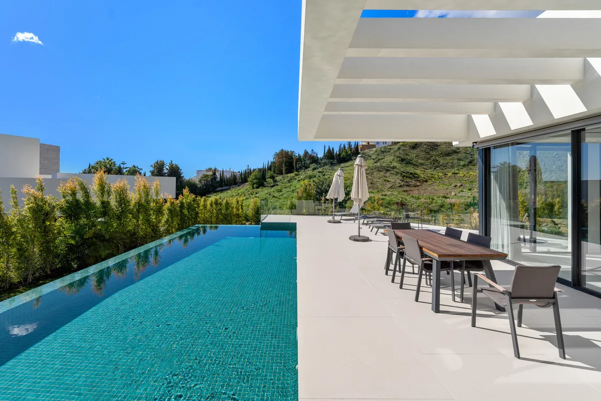 4546dd02-777c-4383-9bef-ef0ecb6e2053