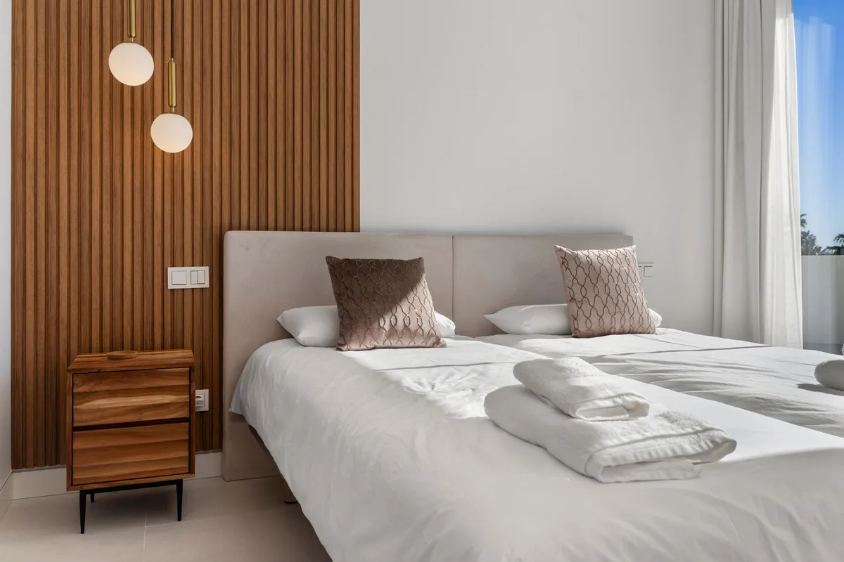 a6558a70-07e2-4e8b-9b26-e77781d29955